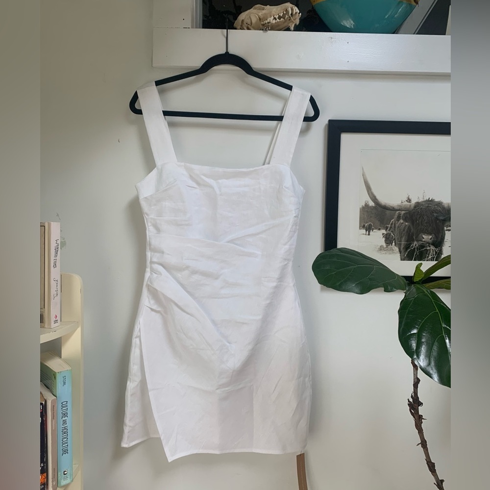 Reformation Kerrigan Linen Dress. NWT, never worn.